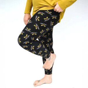 Yellow Cat Eyes Print Soft Black Leggings
